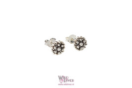 Ronde oorknopjes met bolletjes